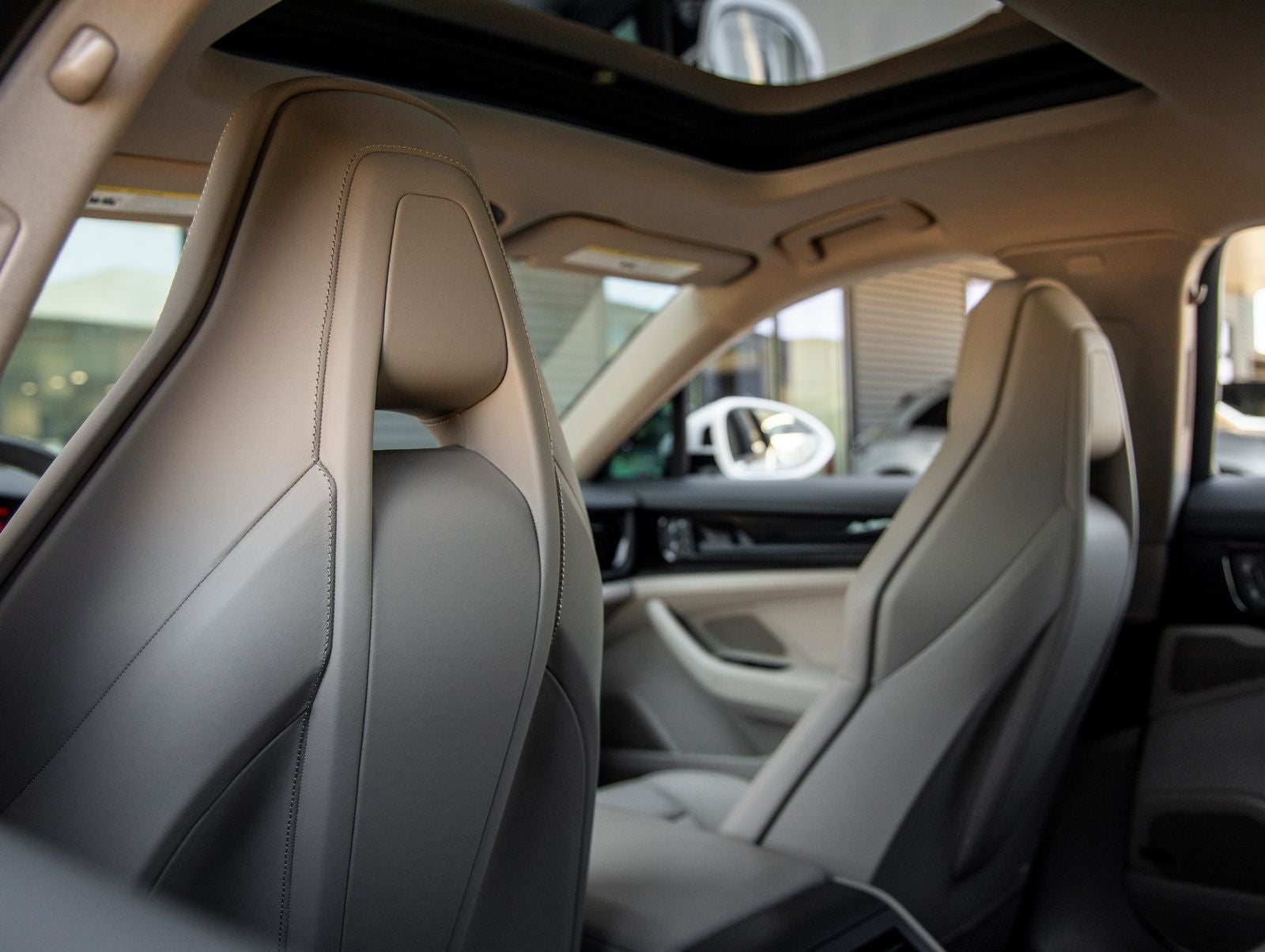 2025 Porsche Panamera RWD