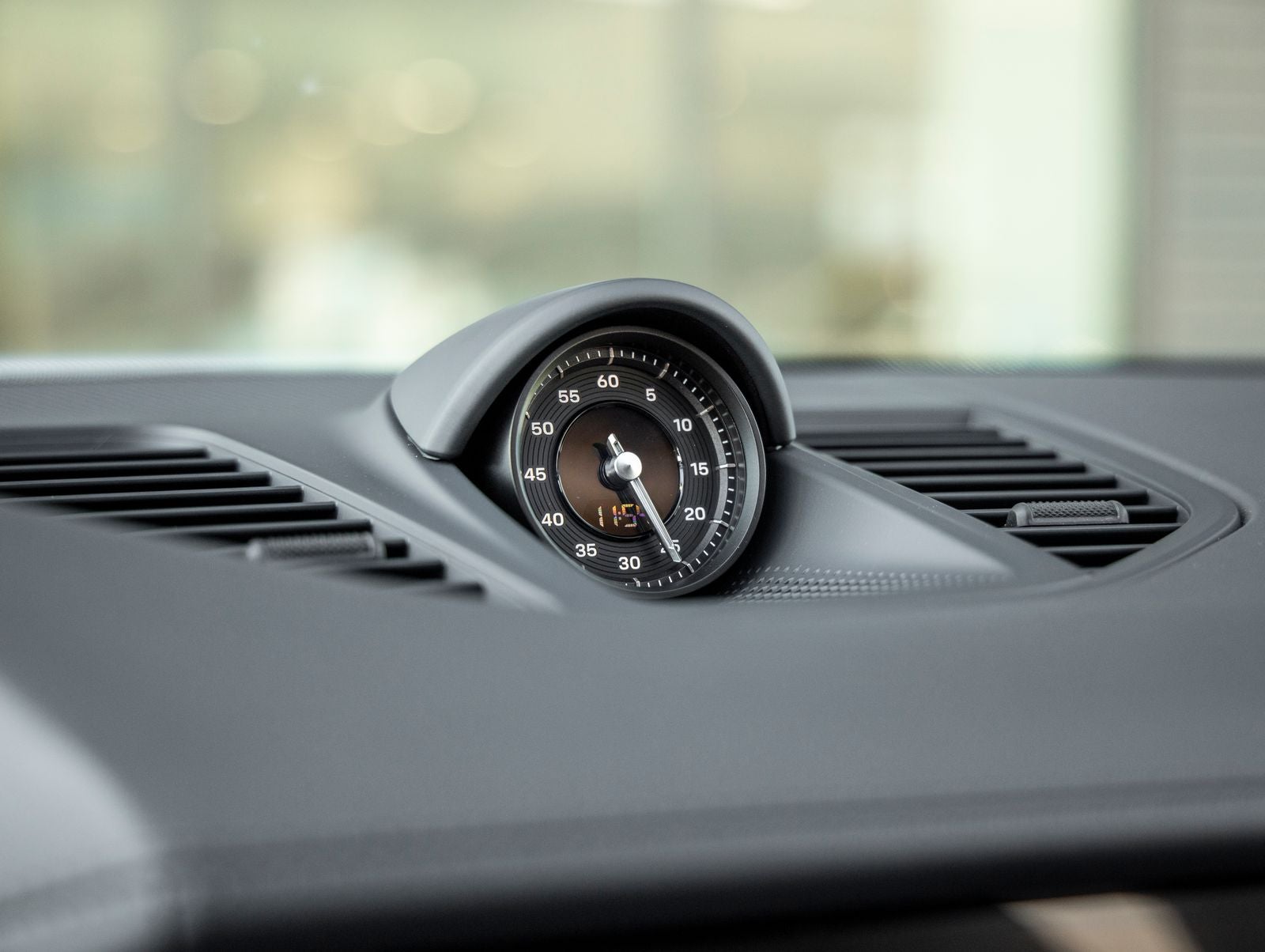 2025 Porsche Panamera RWD