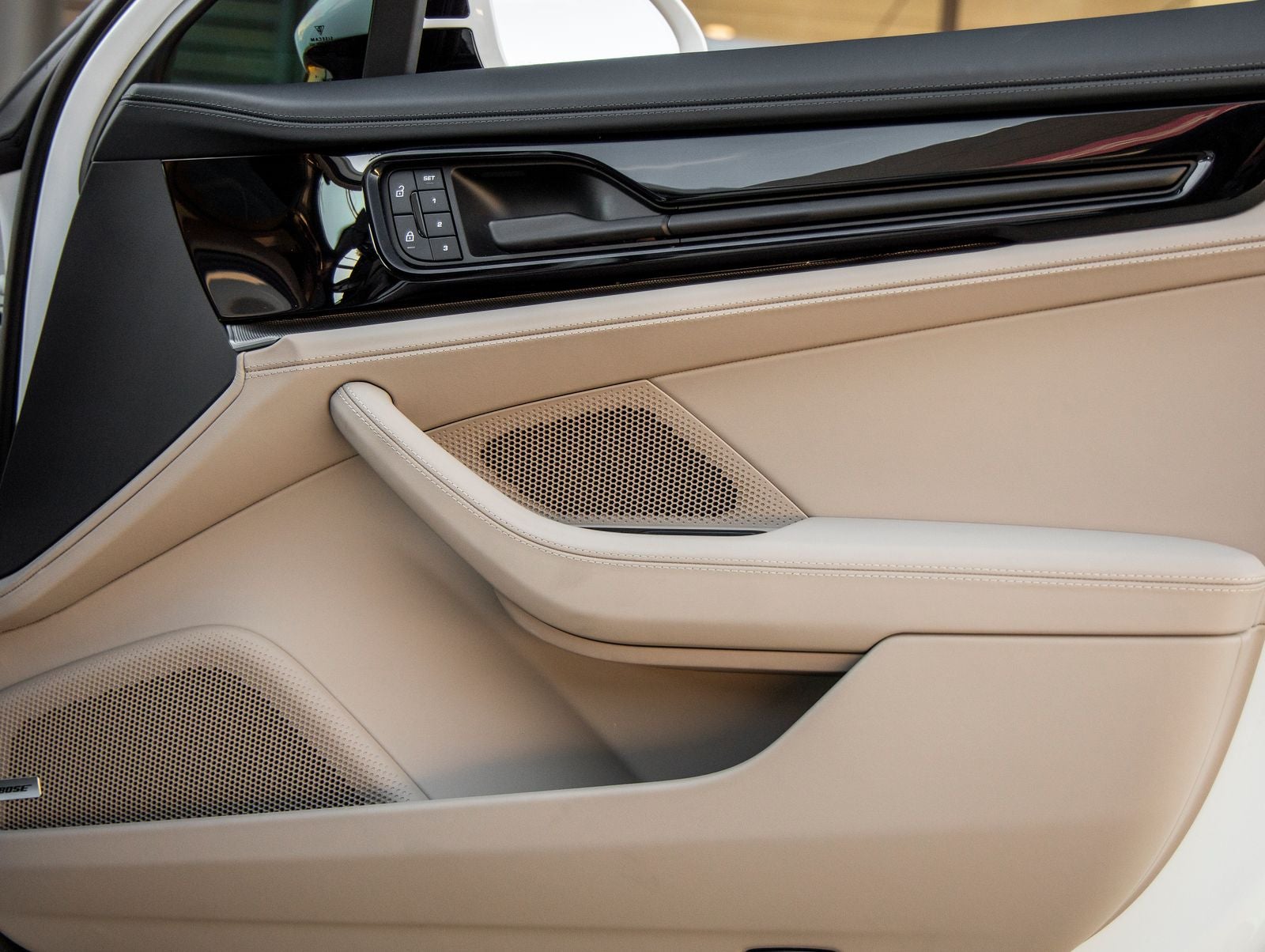 2025 Porsche Panamera RWD