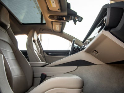 2025 Porsche Panamera RWD