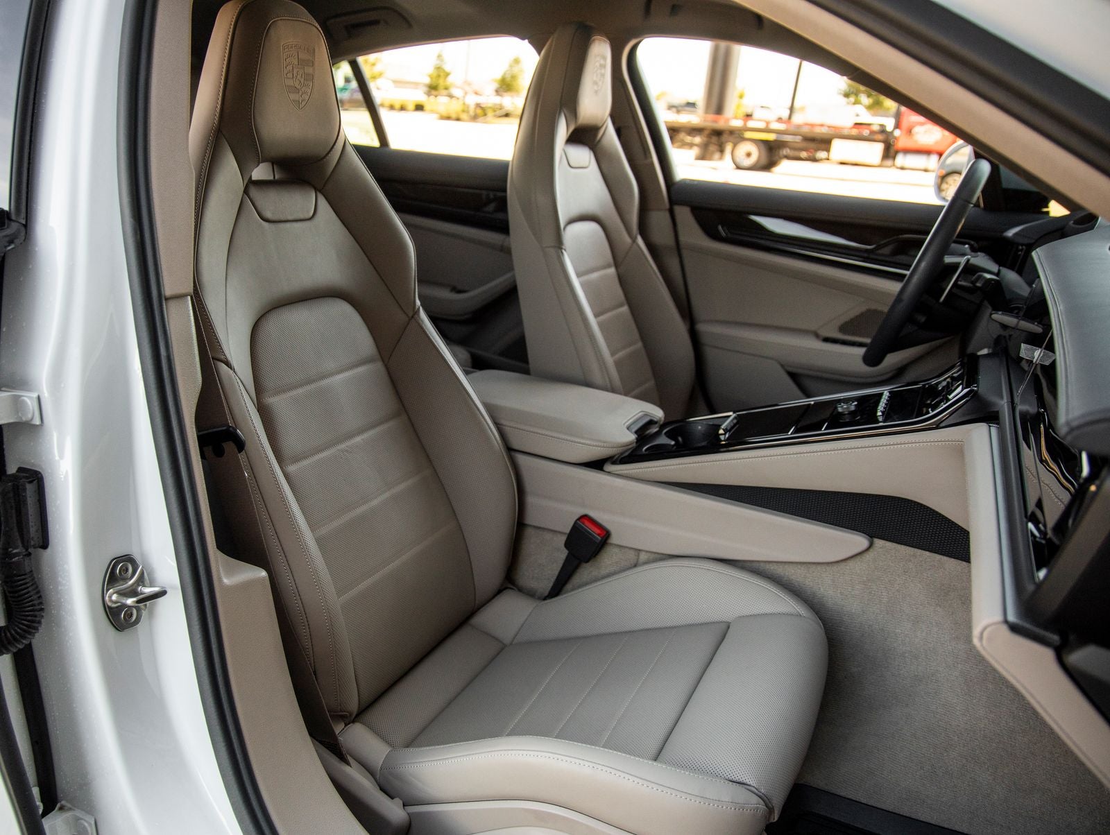 2025 Porsche Panamera RWD