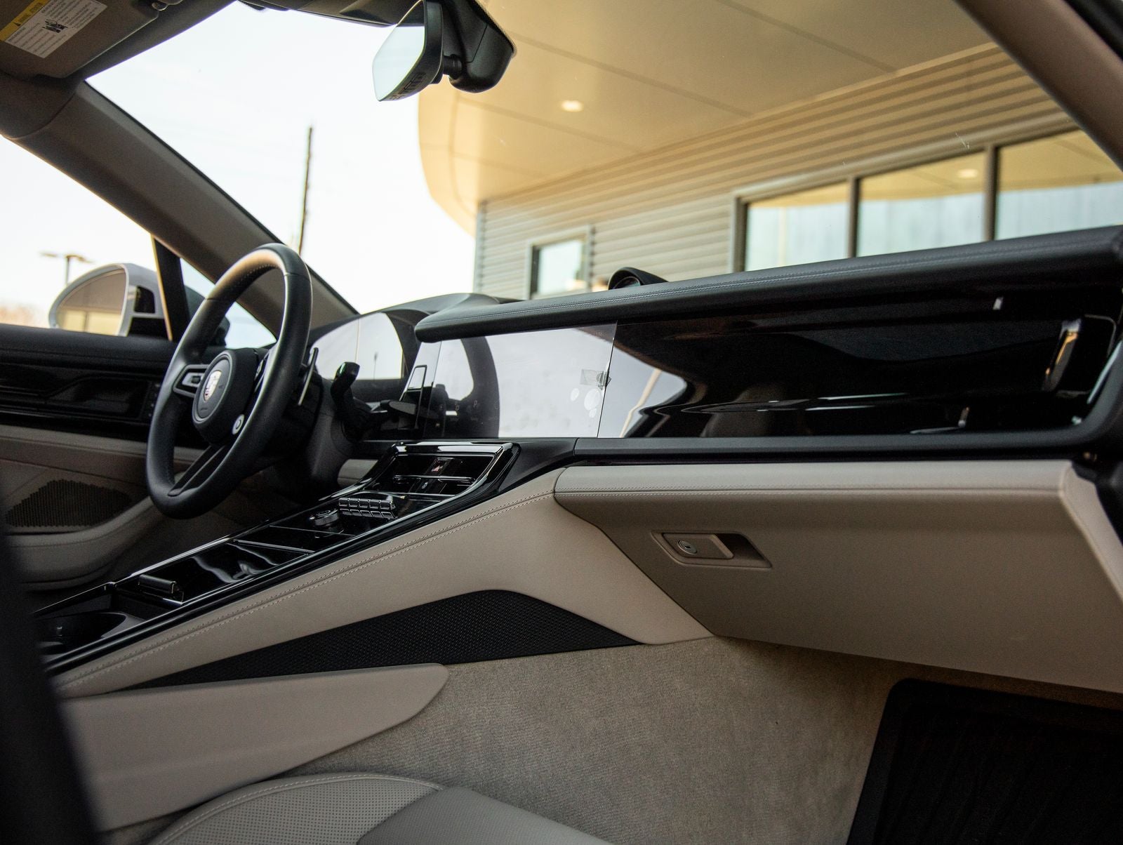 2025 Porsche Panamera RWD