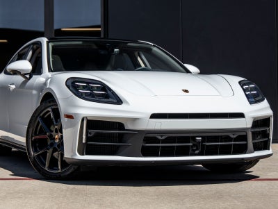 2025 Porsche Panamera RWD