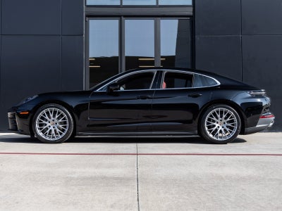 2025 Porsche Panamera Panamera