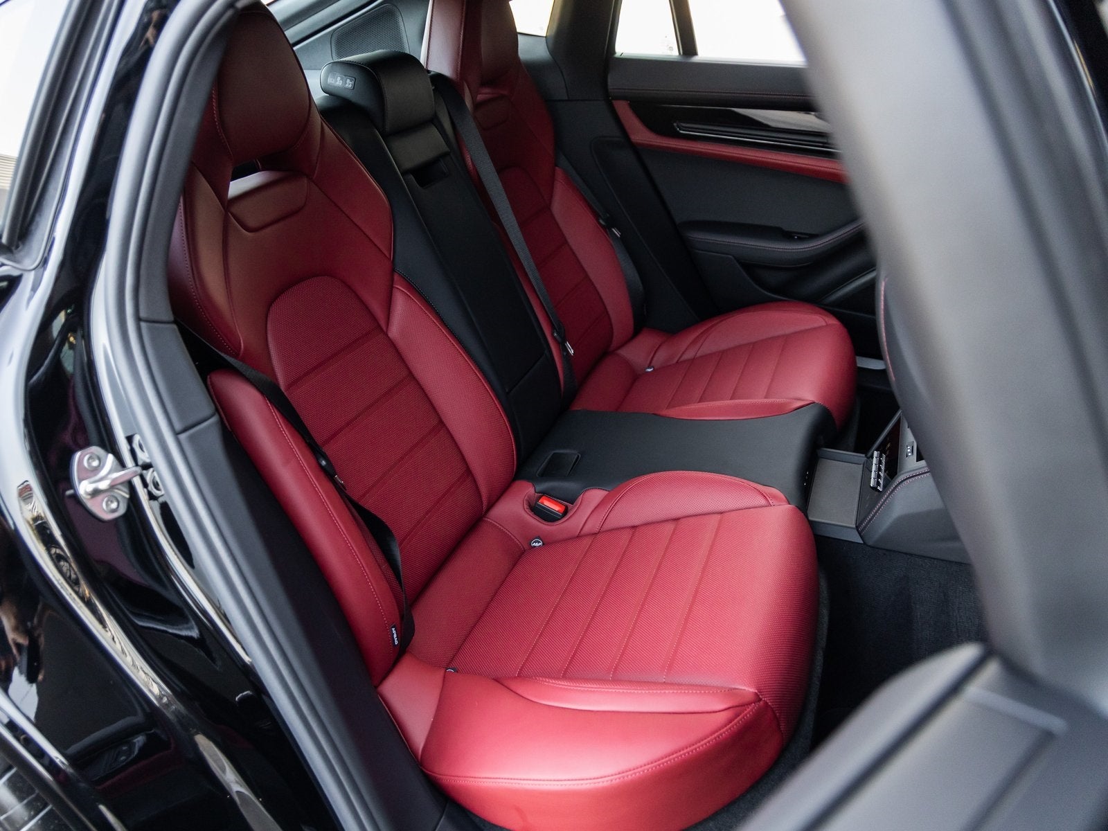 2025 Porsche Panamera Panamera