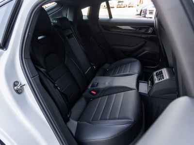 2026 Porsche Panamera Panamera 4