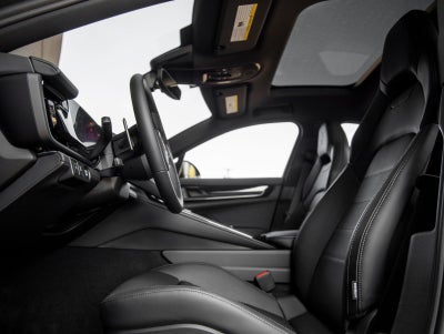 2026 Porsche Panamera Panamera