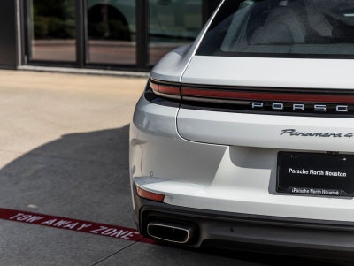 2026 Porsche Panamera Panamera 4