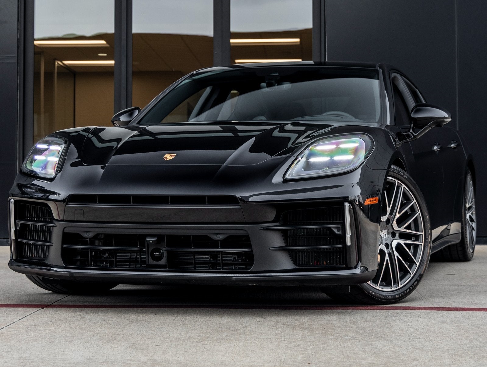 2025 Porsche Panamera 4