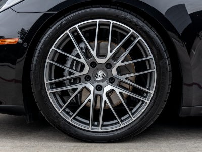 2025 Porsche Panamera Panamera 4