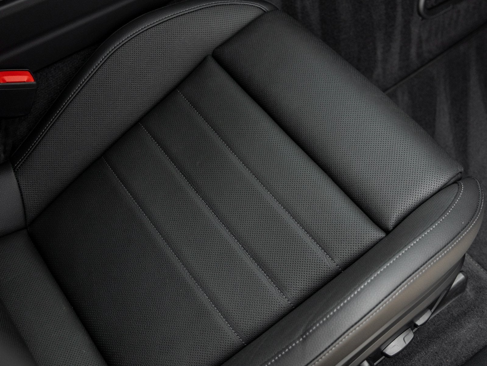 2025 Porsche Panamera Panamera 4