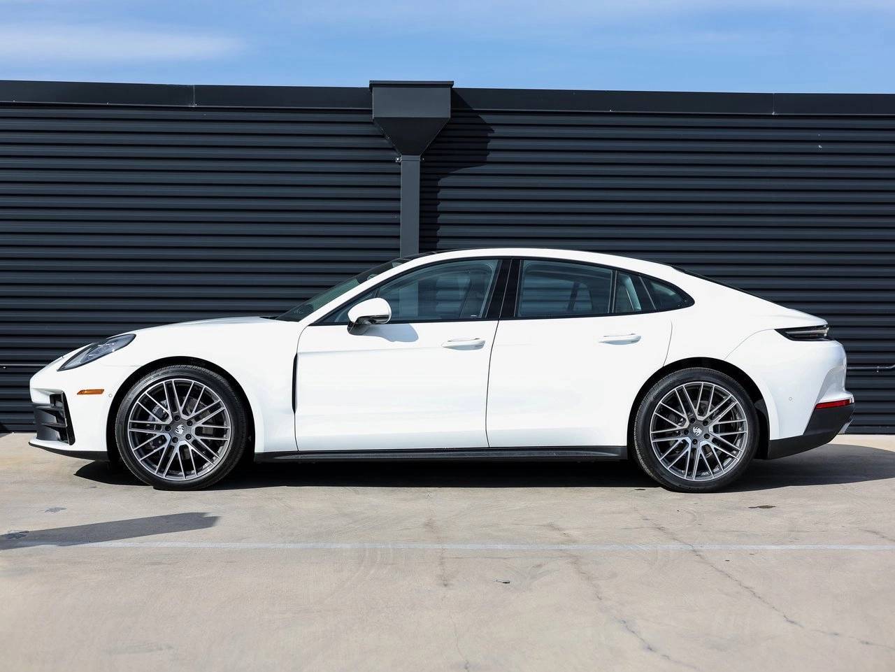 2026 Porsche Panamera Panamera 4