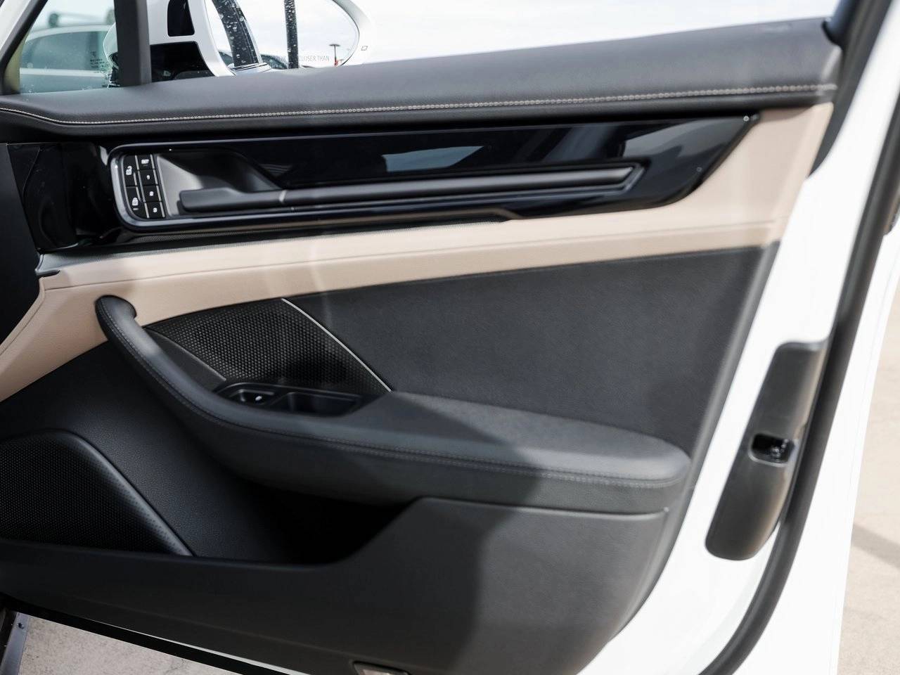 2026 Porsche Panamera Panamera 4