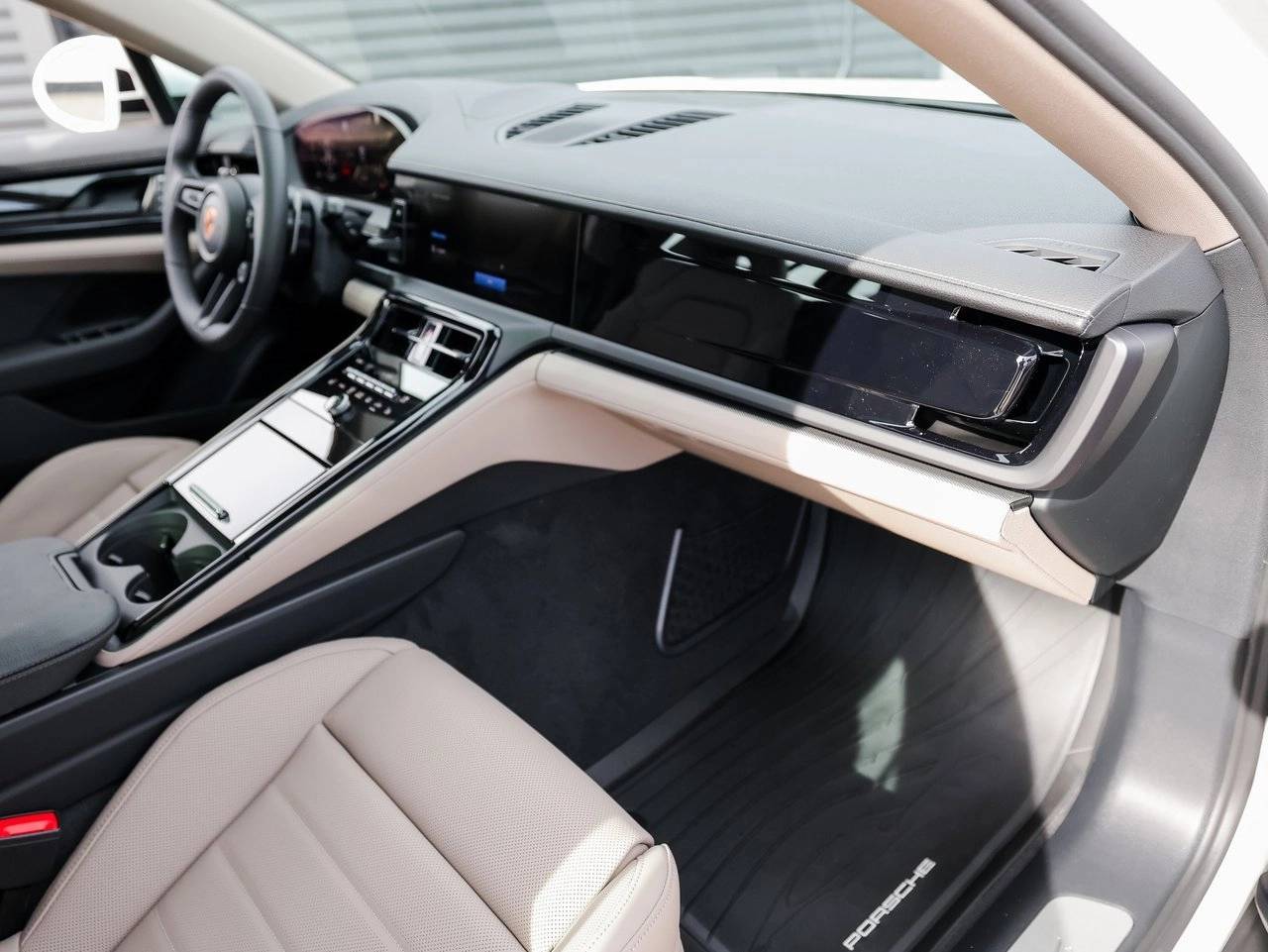 2026 Porsche Panamera Panamera 4