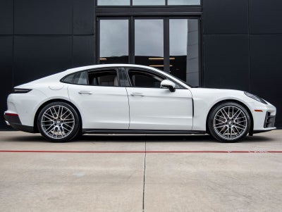 2026 Porsche Panamera Panamera 4
