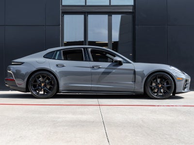 2026 Porsche Panamera Panamera 4