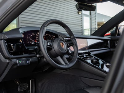 2026 Porsche Panamera Panamera 4
