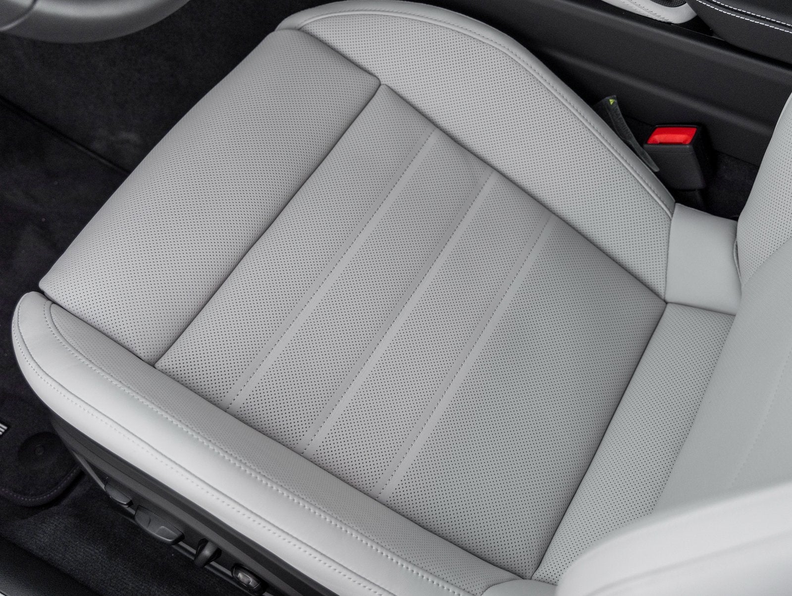 2026 Porsche Panamera Panamera 4