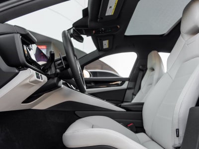 2026 Porsche Panamera Panamera 4