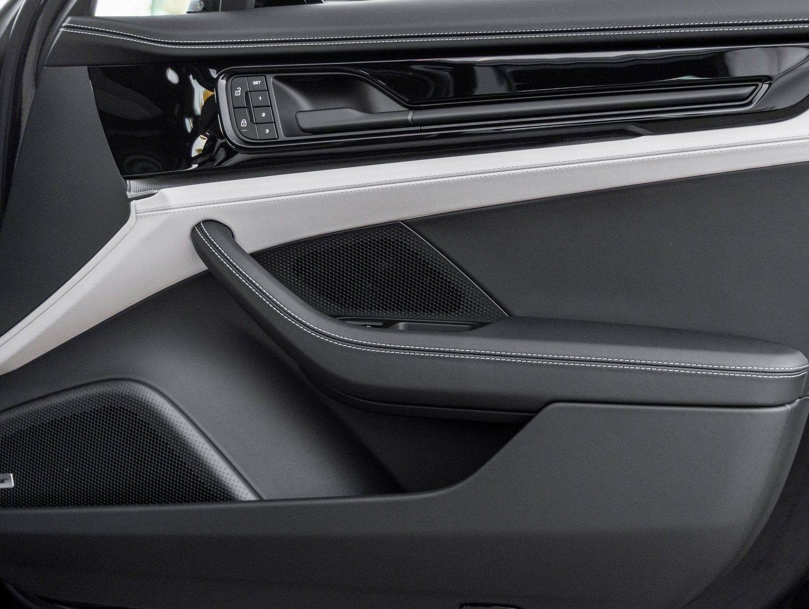 2026 Porsche Panamera Panamera 4