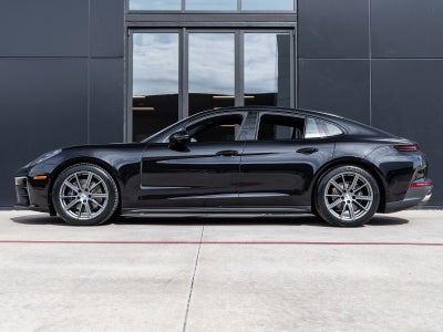 2026 Porsche Panamera Panamera