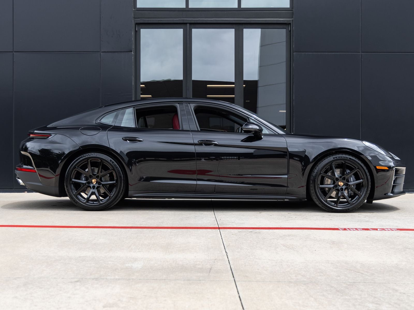 2026 Porsche Panamera Base