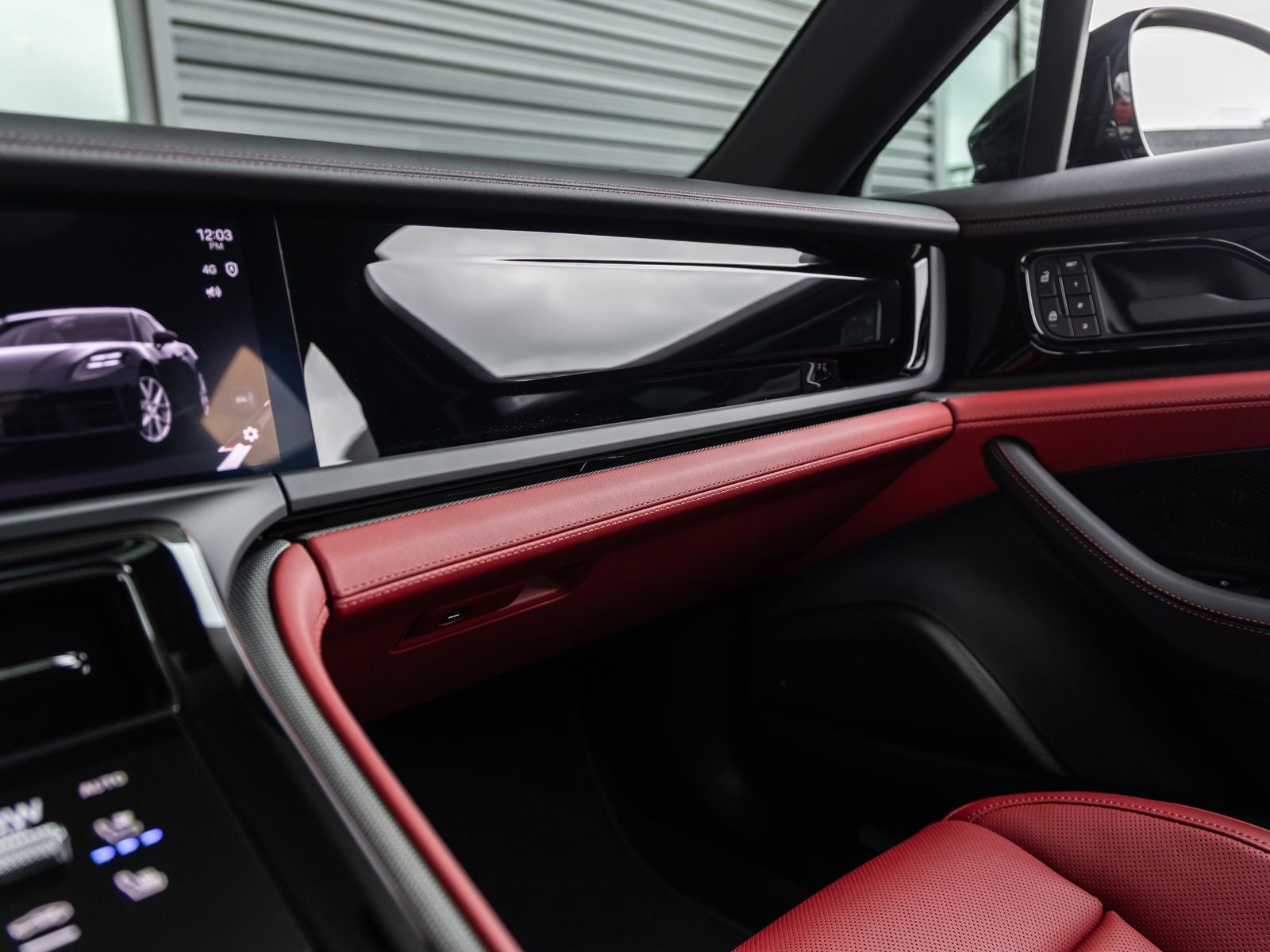 2026 Porsche Panamera Base
