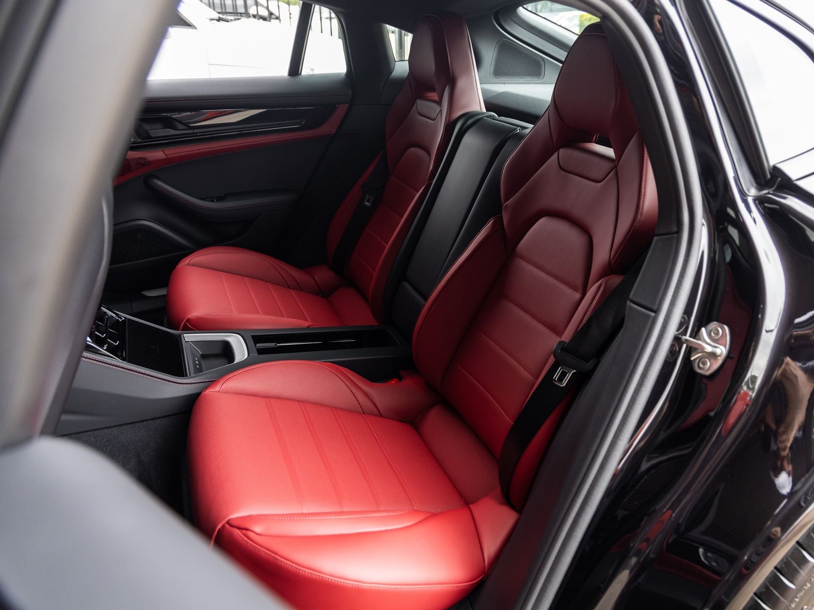 2026 Porsche Panamera Base