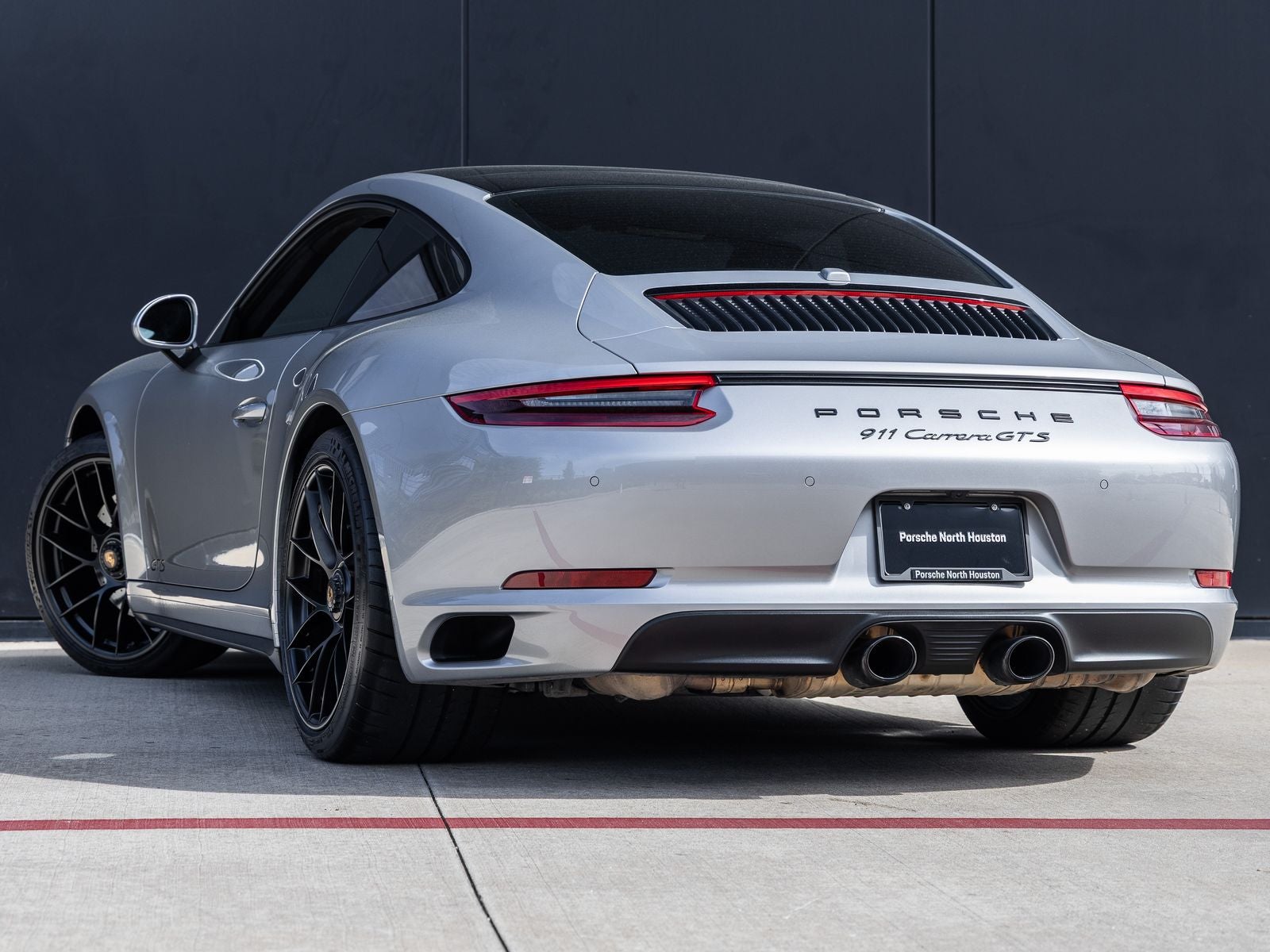 2019 Porsche 911 Carrera GTS