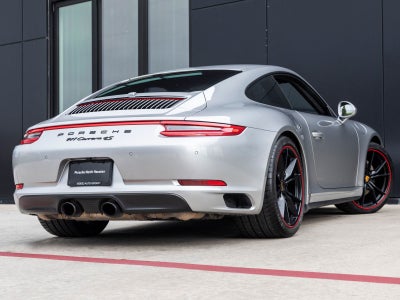2018 Porsche 911 Carrera 4S