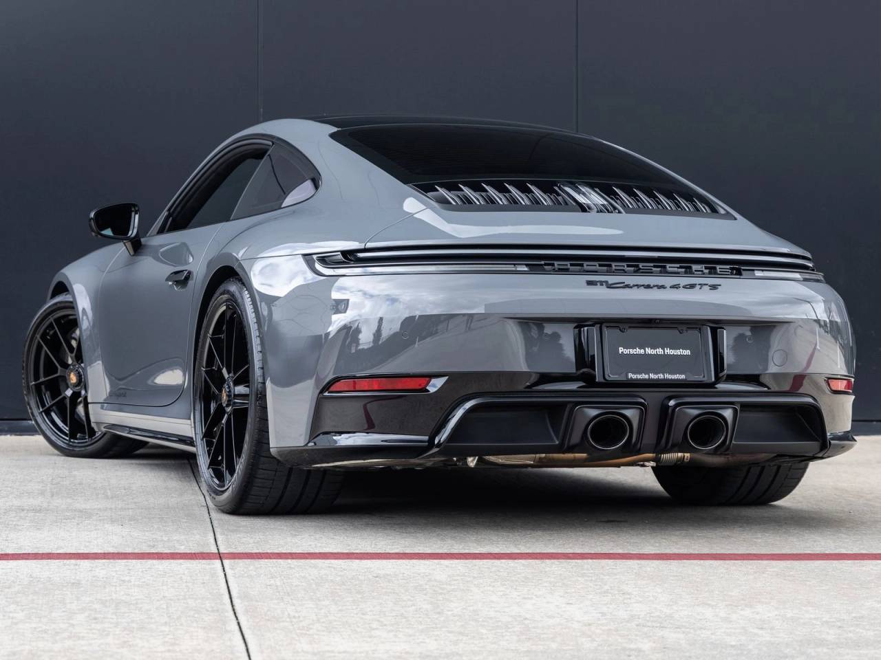 2026 Porsche 911 Carrera 4 GTS