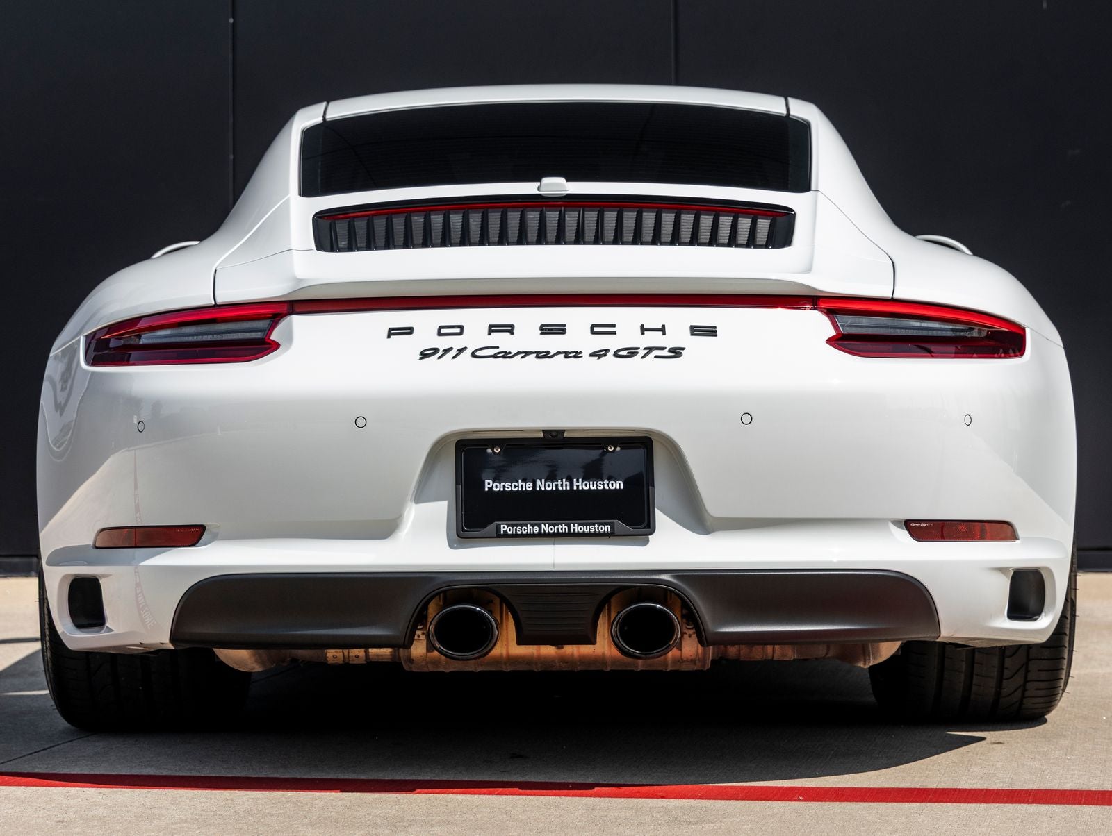 2018 Porsche 911 911 Carrera 4 GTS