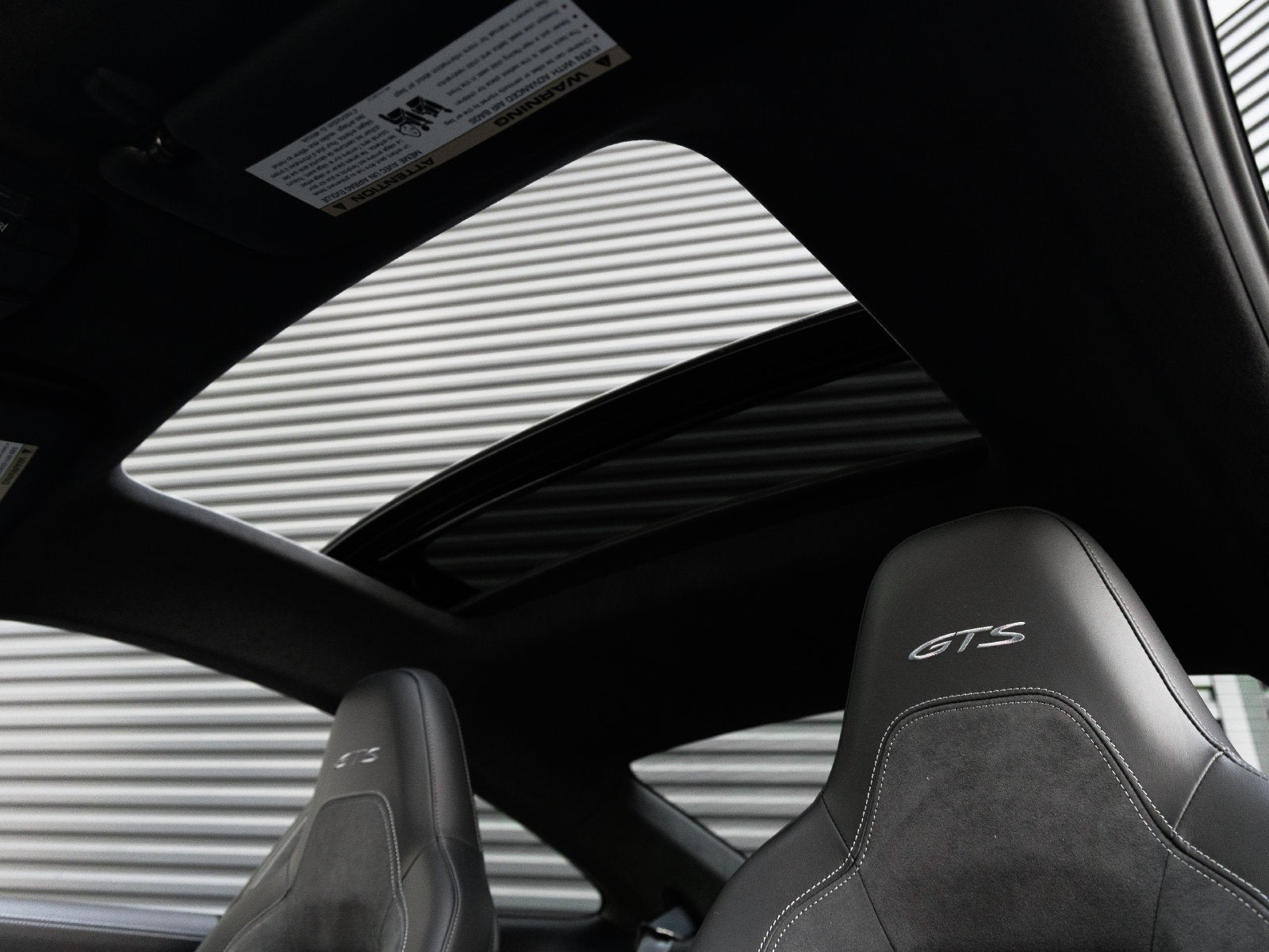 2025 Porsche 911 Carrera GTS