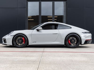 2024 Porsche 911 Carrera 4 GTS