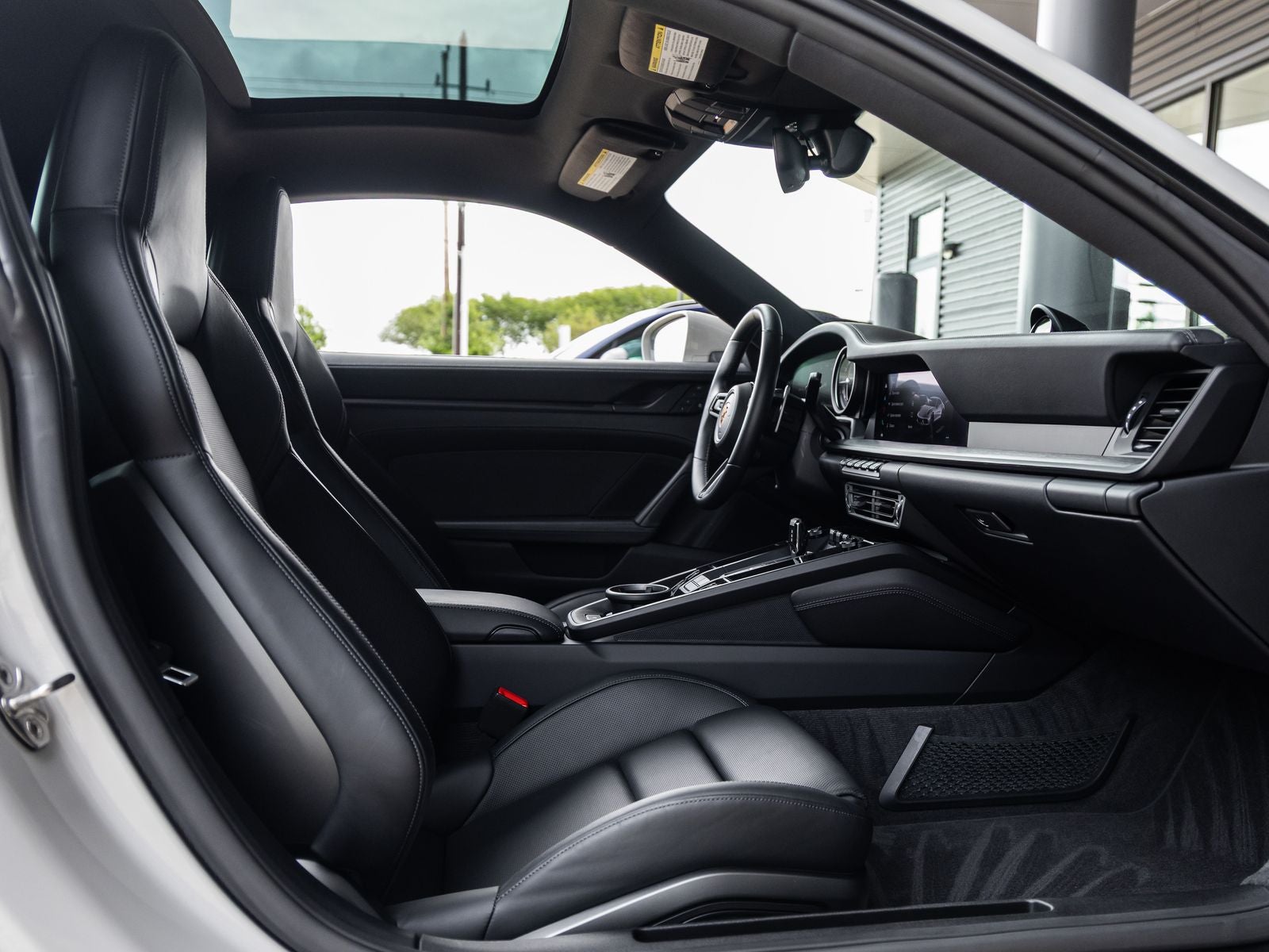 2024 Porsche 911 Carrera 4 GTS