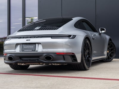 2024 Porsche 911 Carrera GTS