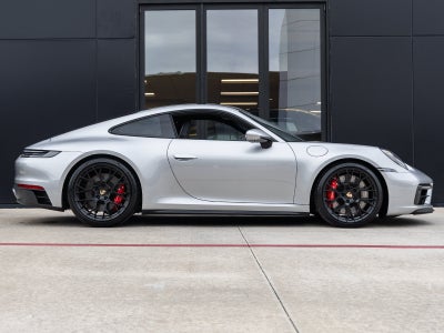 2024 Porsche 911 Carrera GTS