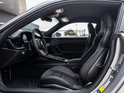 2024 Porsche 911 Carrera GTS