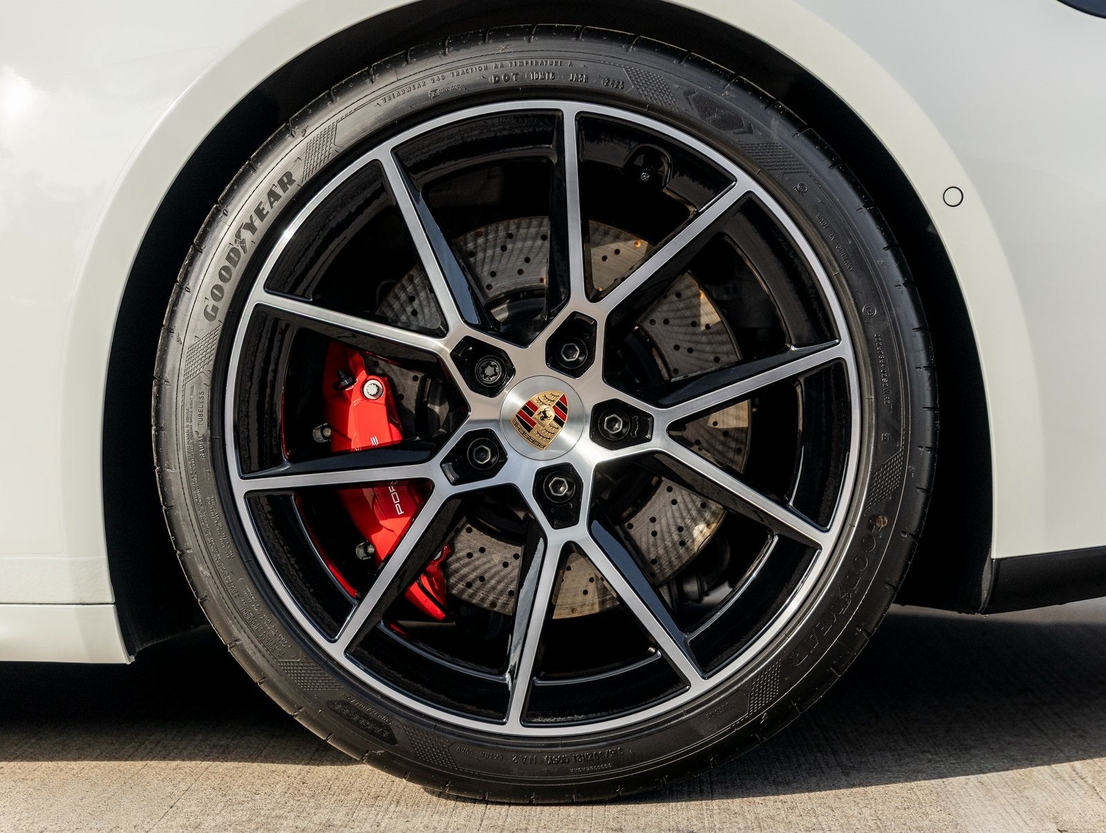 2026 Porsche 911 911 Carrera 4 GTS