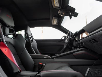 2025 Porsche 911 911 Carrera GTS