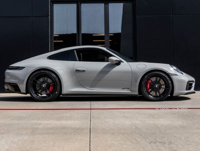 2022 Porsche 911 911 Carrera 4 GTS