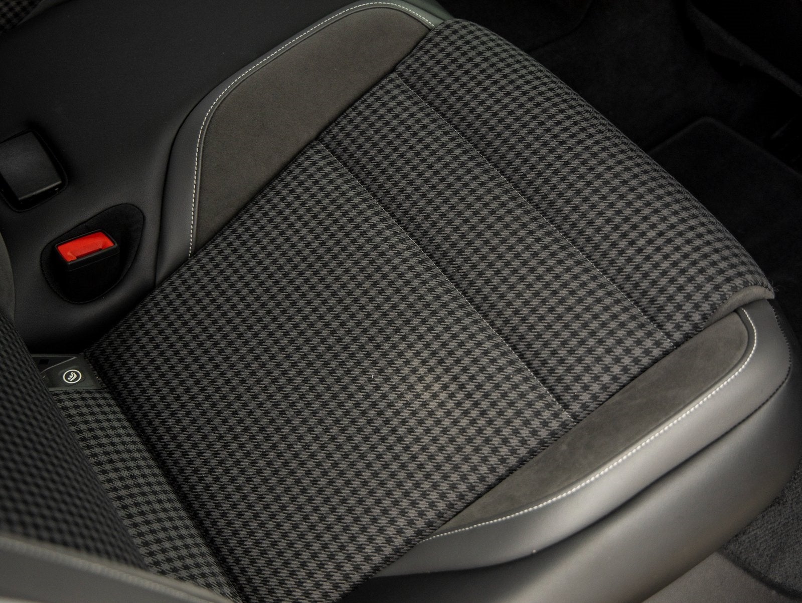 2025 Porsche Taycan Taycan 4S