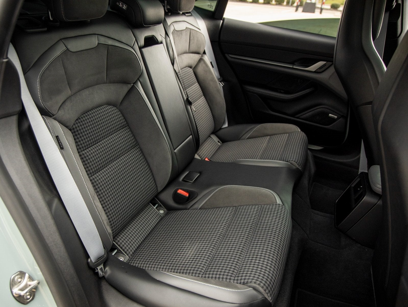 2025 Porsche Taycan Taycan 4S