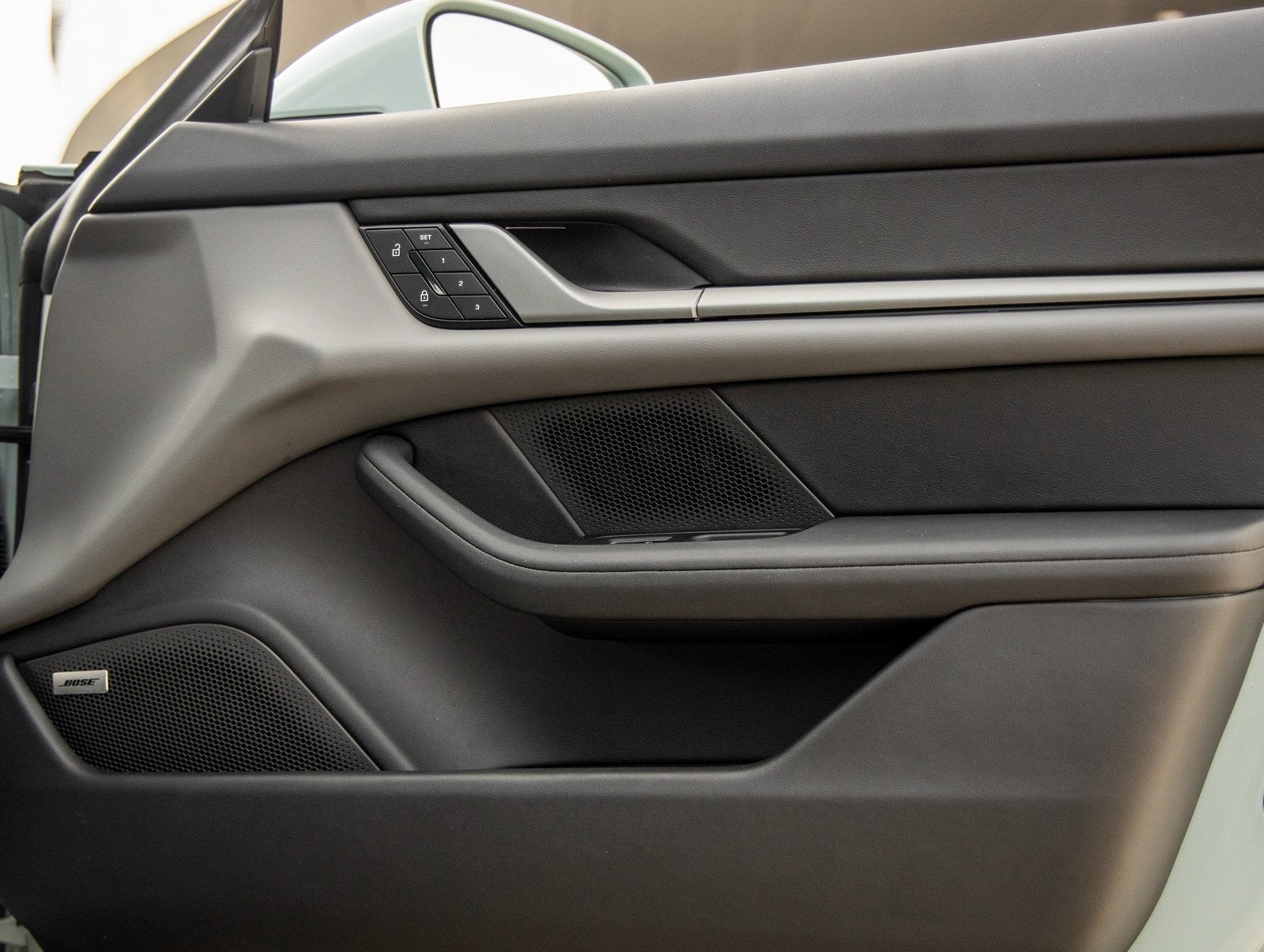 2025 Porsche Taycan Taycan 4S