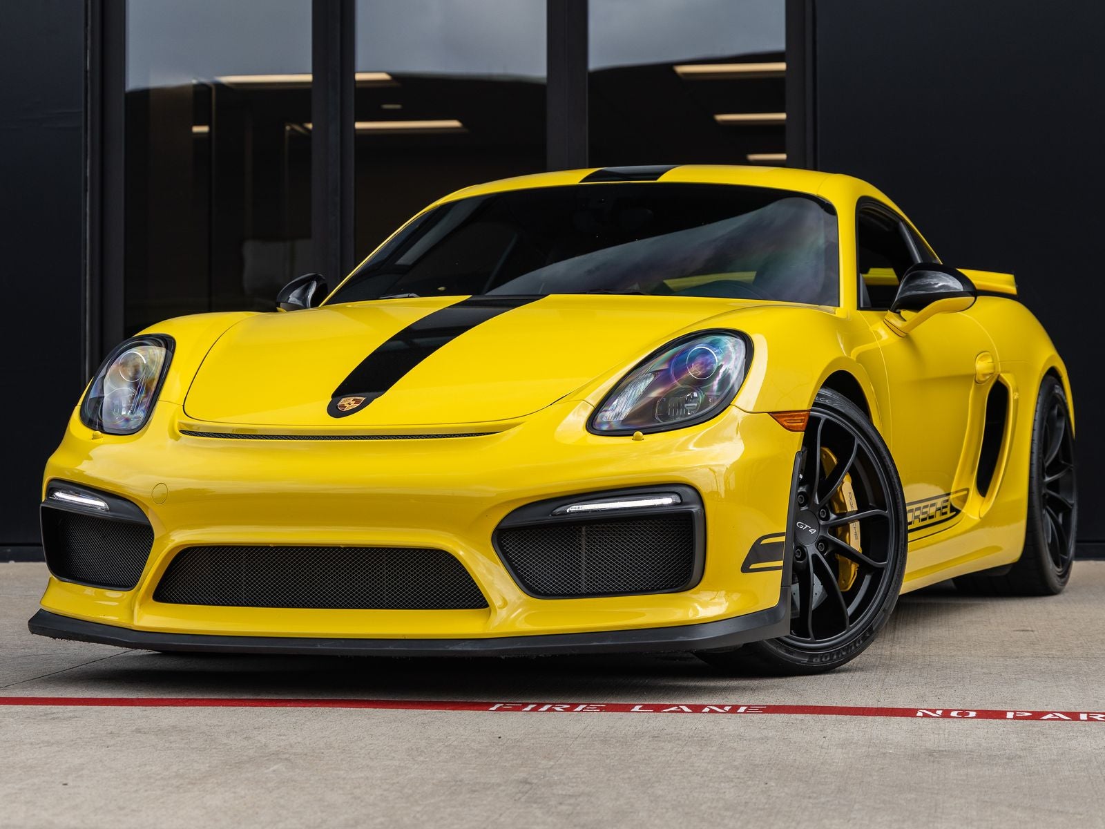 2016 Porsche Cayman GT4