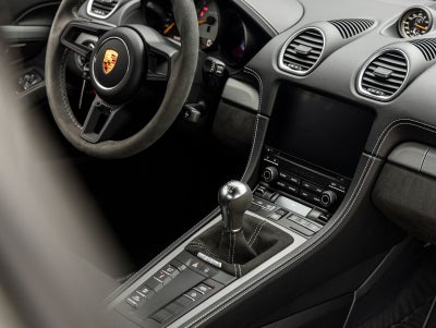 2023 Porsche 718 Cayman GT4