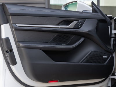 2026 Porsche Taycan Taycan Turbo S