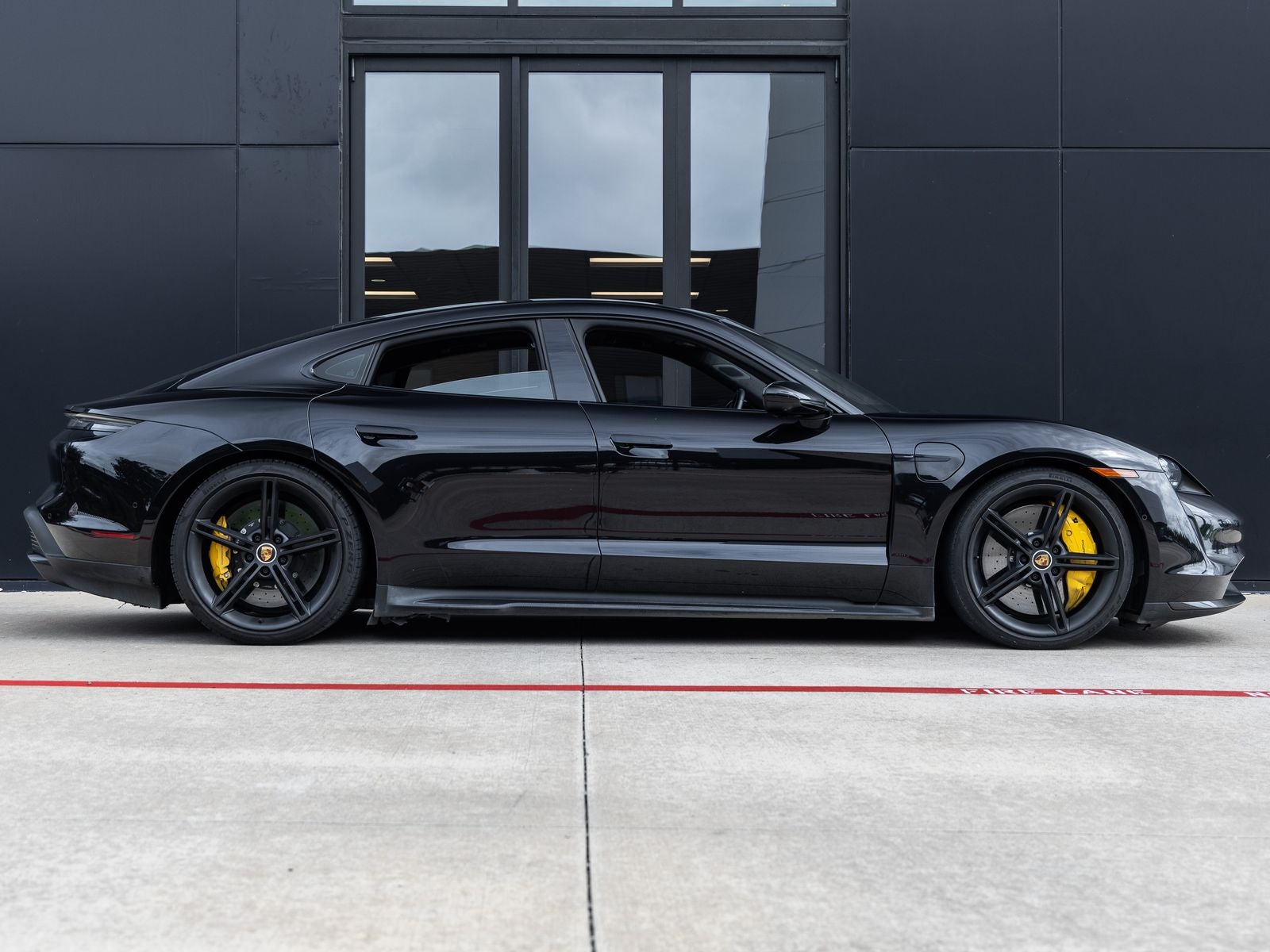 2020 Porsche Taycan Taycan Turbo S