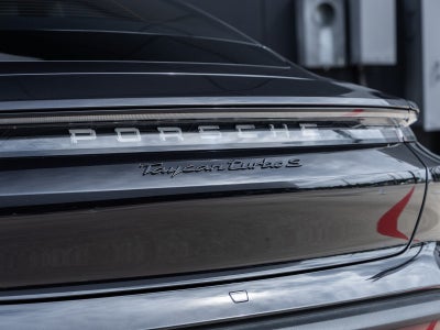 2020 Porsche Taycan Taycan Turbo S