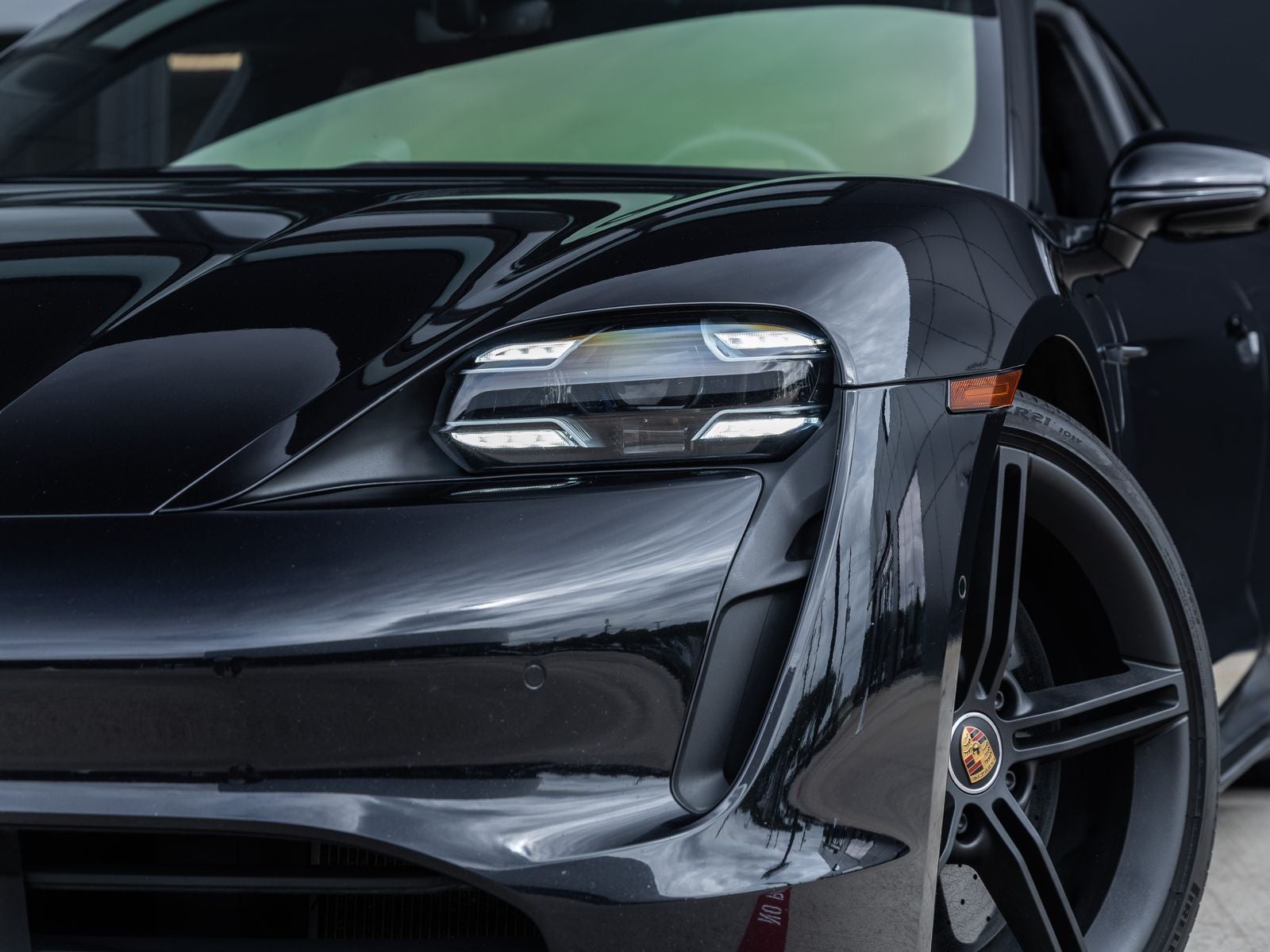 2020 Porsche Taycan Taycan Turbo S